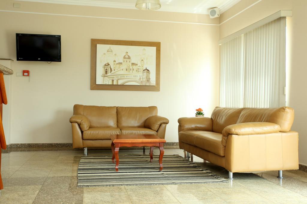 Candeias Hotel Batatais Екстер'єр фото