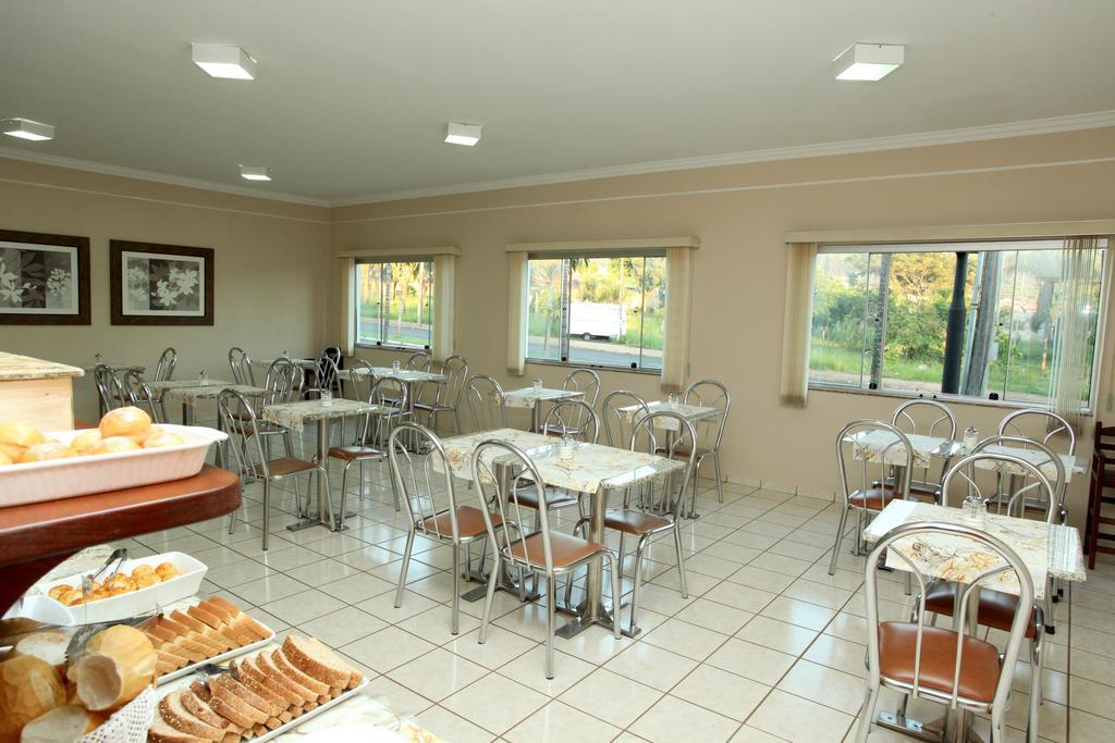 Candeias Hotel Batatais Екстер'єр фото